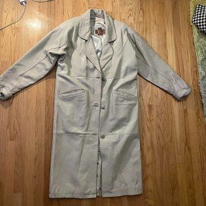 Long Whitecream Vintage Trench Coat